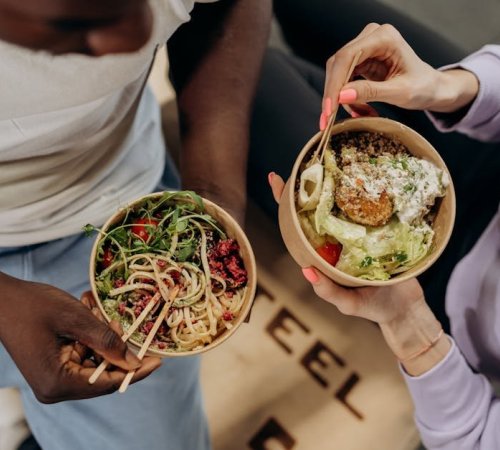 Jak dieta pudełkowa może pomóc w walce z jesiennym zmęczeniem?